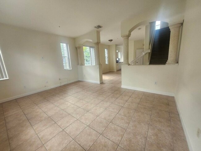 Building Photo - 3408 Shoma Dr