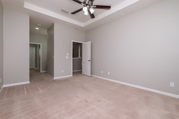 Building Photo - 20071 Heritage Point Dr