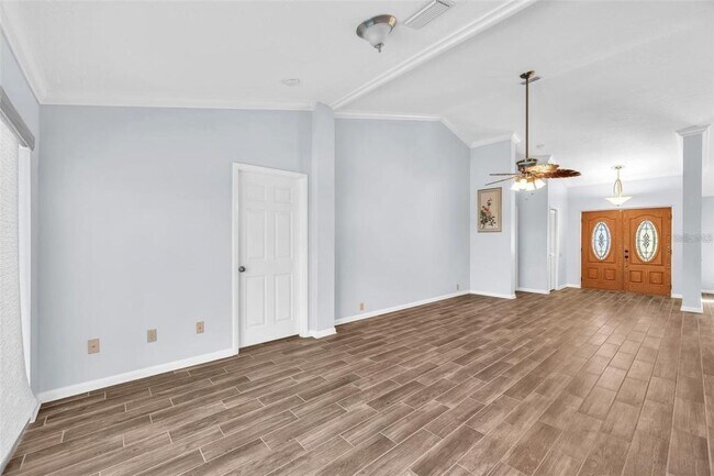 Building Photo - 1702 Horseshoe Dr