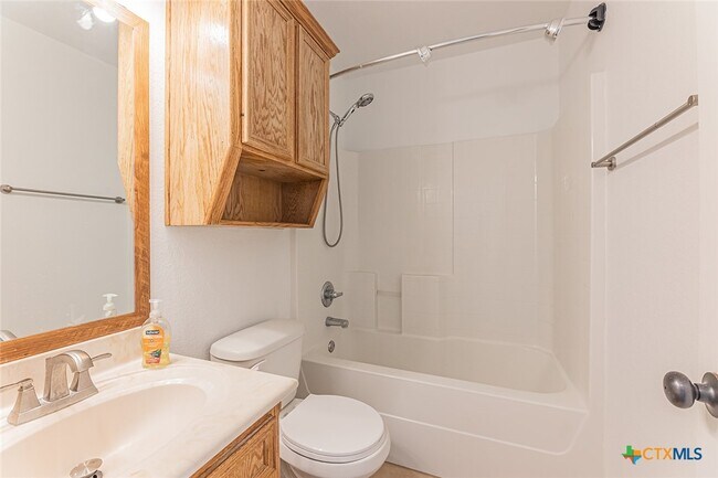 Building Photo - 3603 Salt Fork Dr