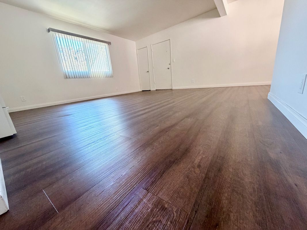 Building Photo - 1021 San Andres St