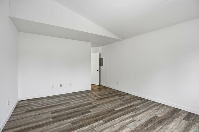 Building Photo - 2525 S 288th St