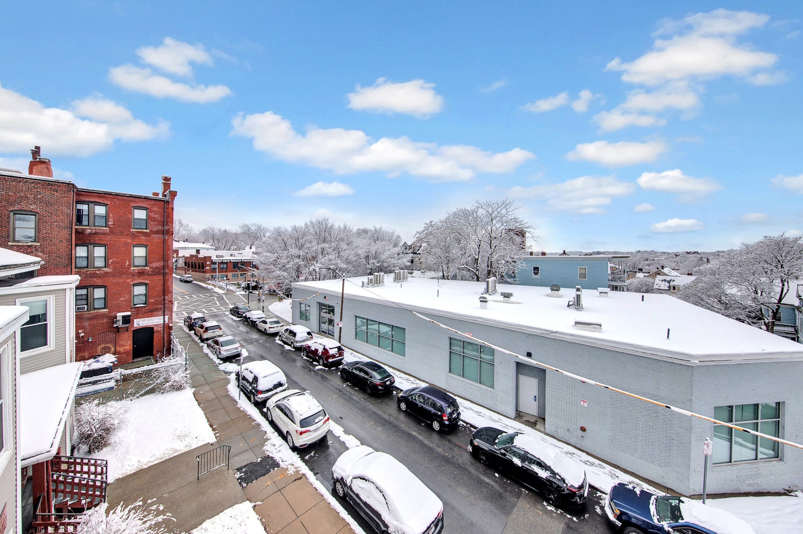 Building Photo - 107 School St