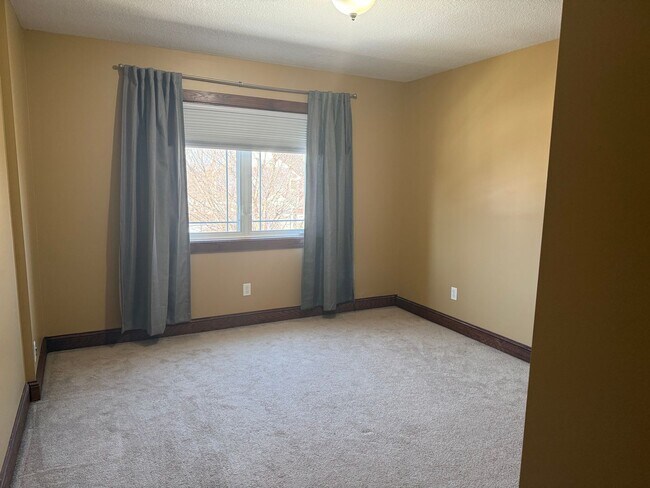 Building Photo - 4 Bed | 3 Bath | 2-Car Garage | Pet Friendly | Cobblestone Community -Available May 1st.