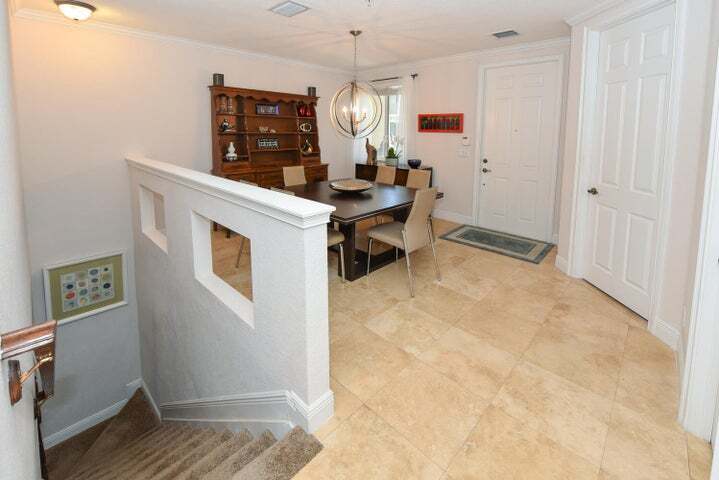 Building Photo - 3033 Waterside Cir