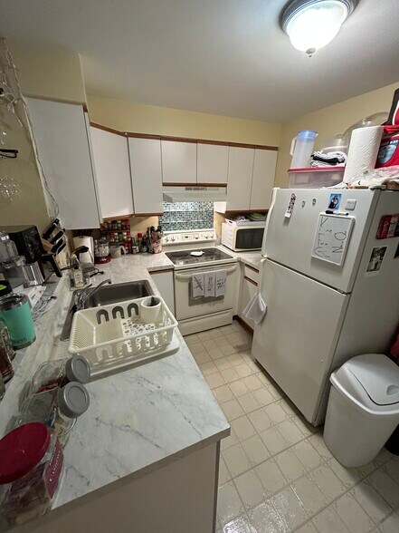 Building Photo - 3134 19th St NW