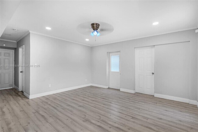 Building Photo - 4500 NE 18th Ave