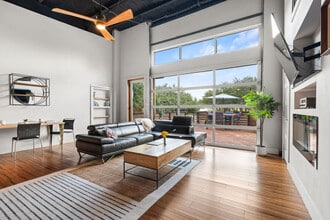 Building Photo - 9801 Mor Dr