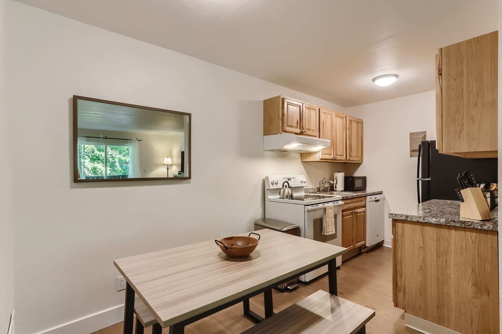 Building Photo - 3250 O'Neal Cir