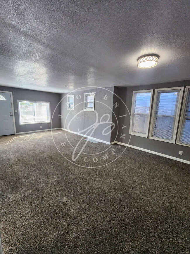 Building Photo - Basically, Brand New! Open Layout 1-Story ...