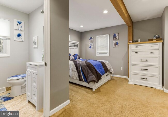 Building Photo - 1013 Delsea Dr