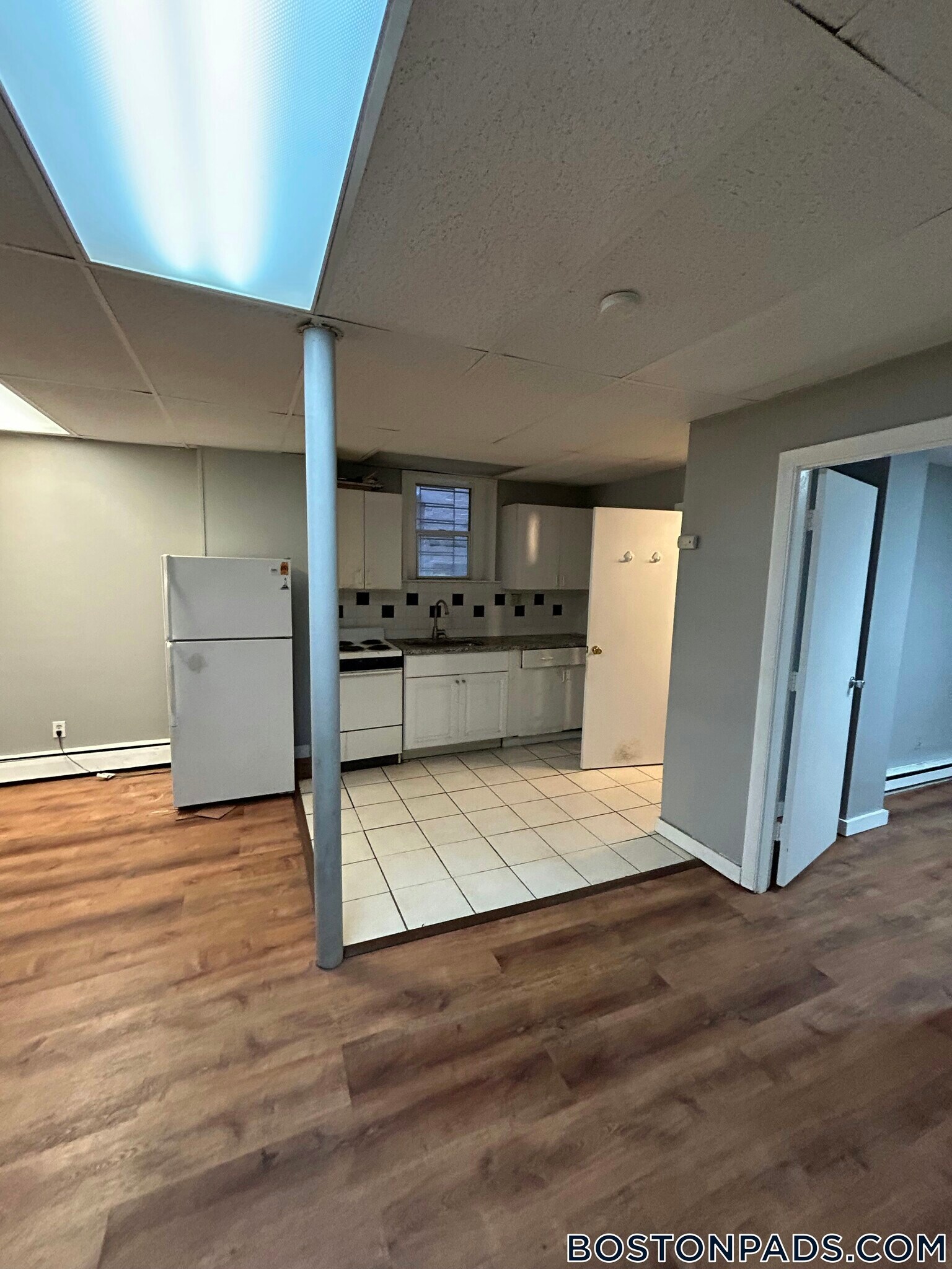 Building Photo - 11 Aberdeen St