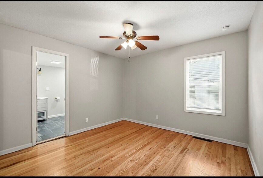 Building Photo - 7317 Elm Ave