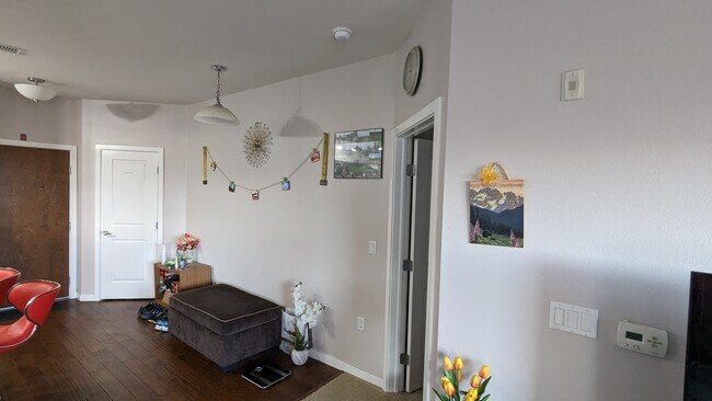 Building Photo - 13598 Via Varra