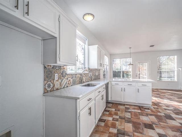 Building Photo - 10417 Forrest Dr