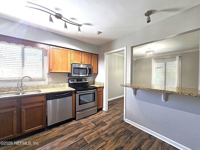 Building Photo - 10526 Anchorage Cove Ln