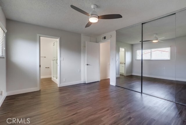 Building Photo - 7030 Seawind Dr