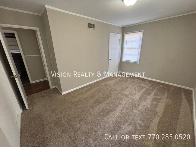 Building Photo - 3608 Sir Michael Dr
