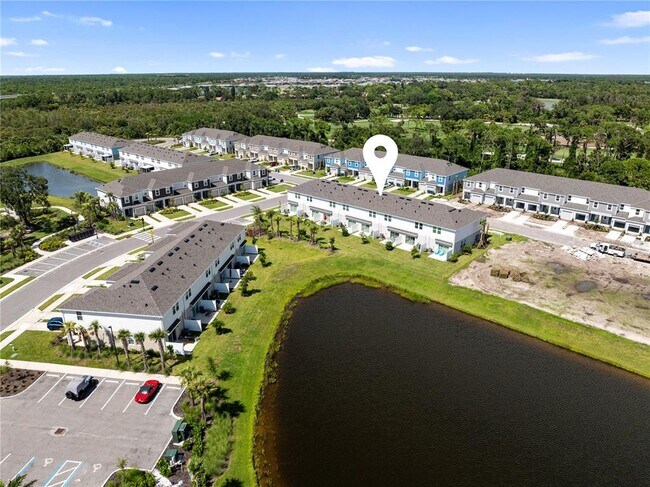 Building Photo - 15117 Cuzcorro Ct