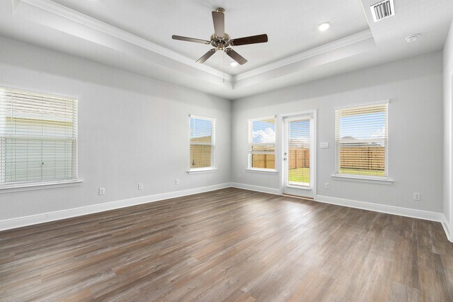Building Photo - 13407 Shoshoney Cir