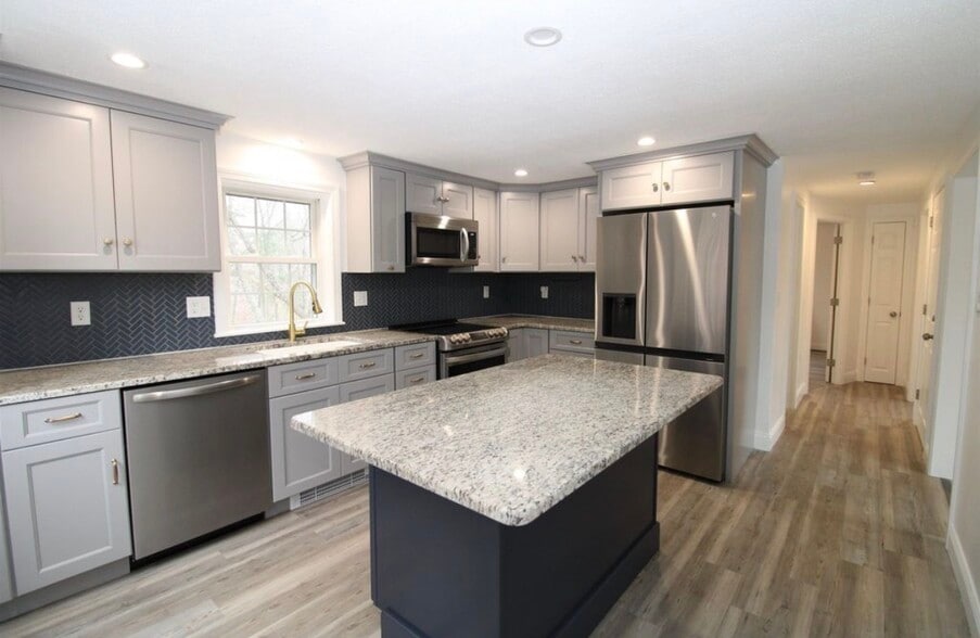 Building Photo - 46 Atwood Rd