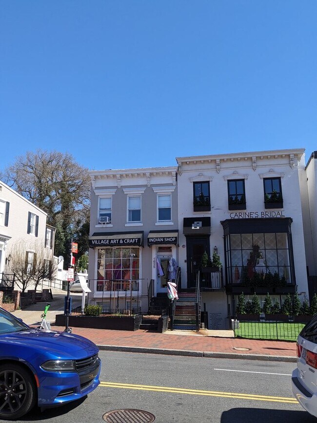 Building Photo - 1625 Wisconsin Ave NW