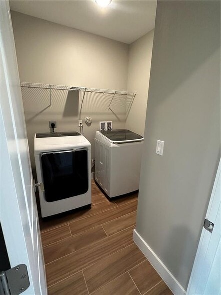 Building Photo - 4507 E Aqua Bella Ln