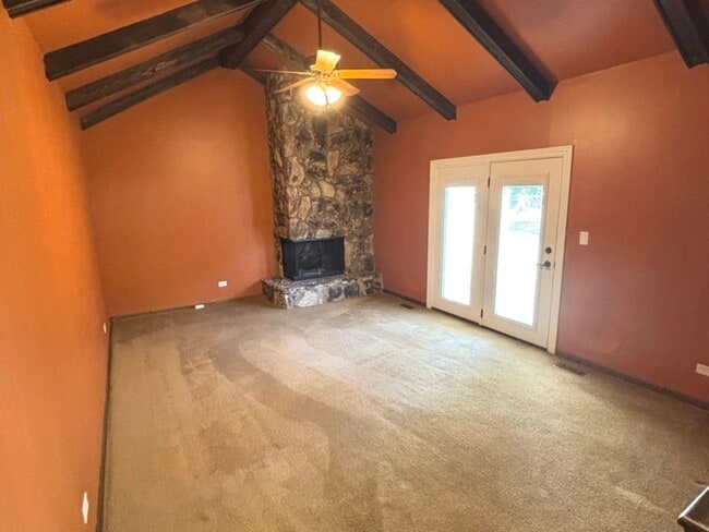 Building Photo - 4705 Elm St