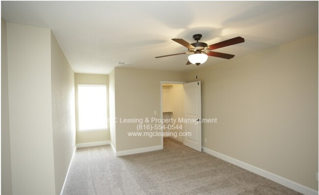 Building Photo - 3 Bedroom Luxury Townhome for rent in Lee's Summit