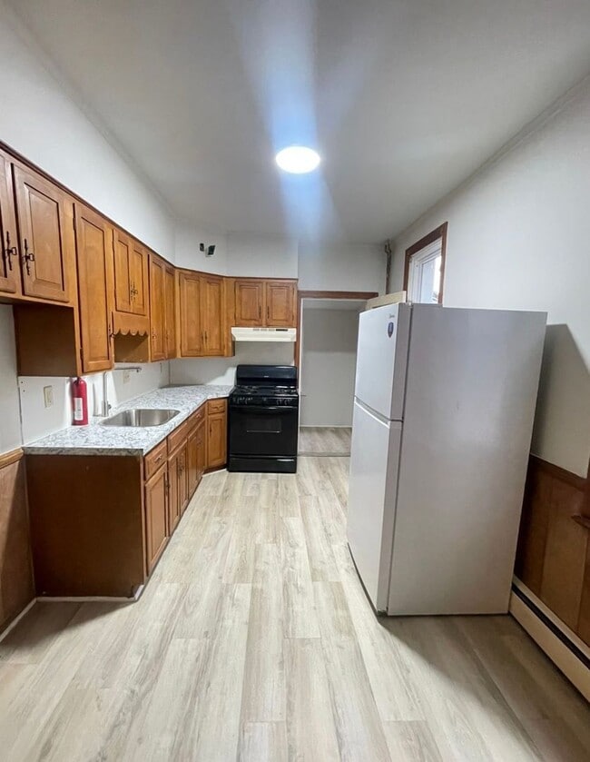 Building Photo - 3 Bed/ 1 Bath Home for Rent-237 N. Sherman St., York, PA