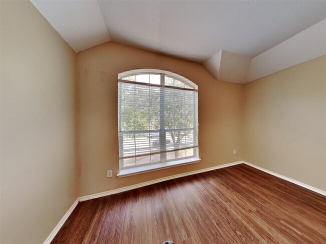 Building Photo - 26004 Castle Meadow Ln