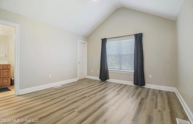 Building Photo - 3458 Riverbend Cove