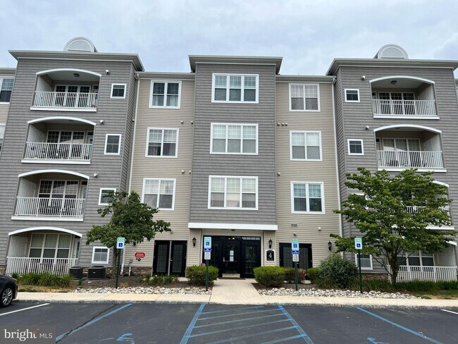 Primary Photo - 426 Masterson Ct