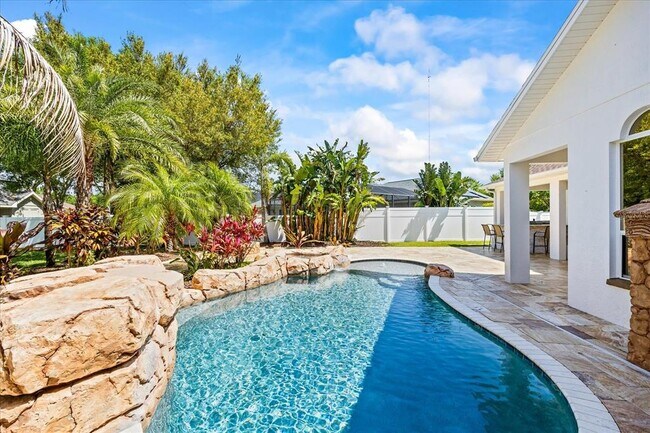 Building Photo - 12422 Creek Edge Dr