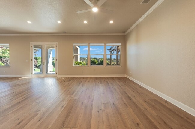 Building Photo - Luxury 4-Bedroom Home in El Dorado Hills Exclusive Serrano Community!