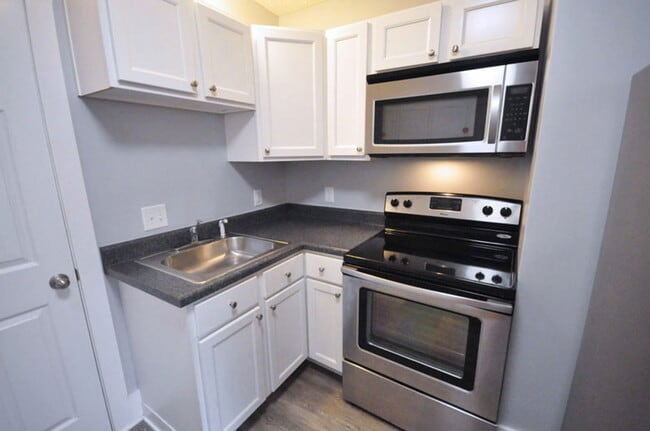 Building Photo - 51 McMillen Ave