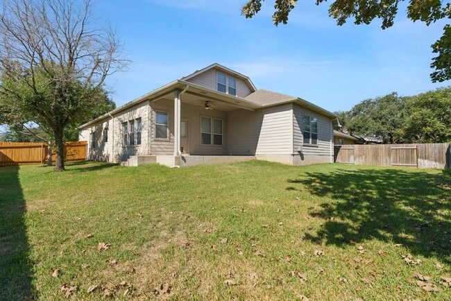 Building Photo - 3501 Shellcastle Ln