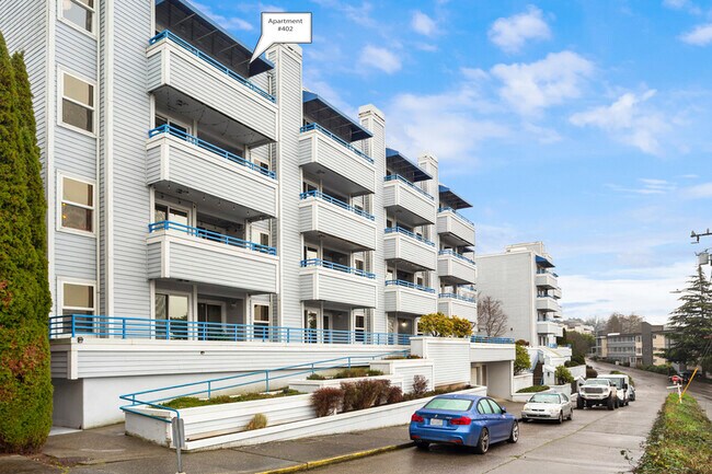 Building Photo - 2244 13th Ave W