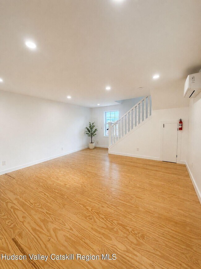 Building Photo - 5728 US-209