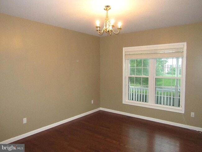 Building Photo - 141 Mill House Dr