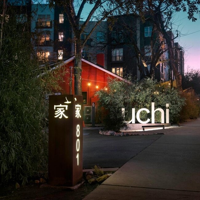 Building Photo - 1504 Hillmont St