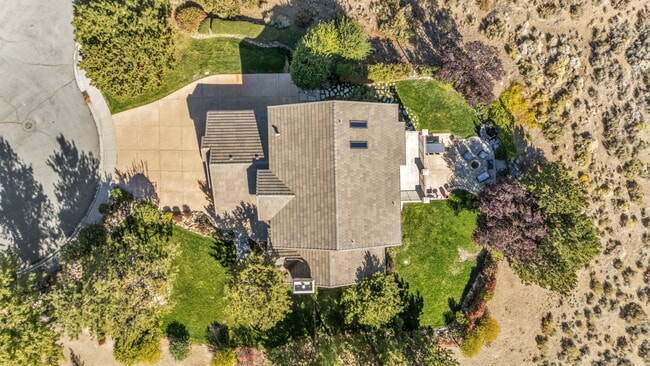 Building Photo - 1520 Taos Ln