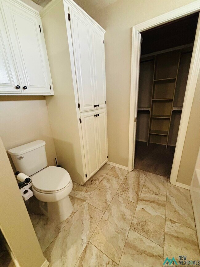 Building Photo - 2328 Hammond Blvd