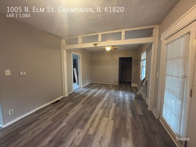 Building Photo - 1005 N Elm St