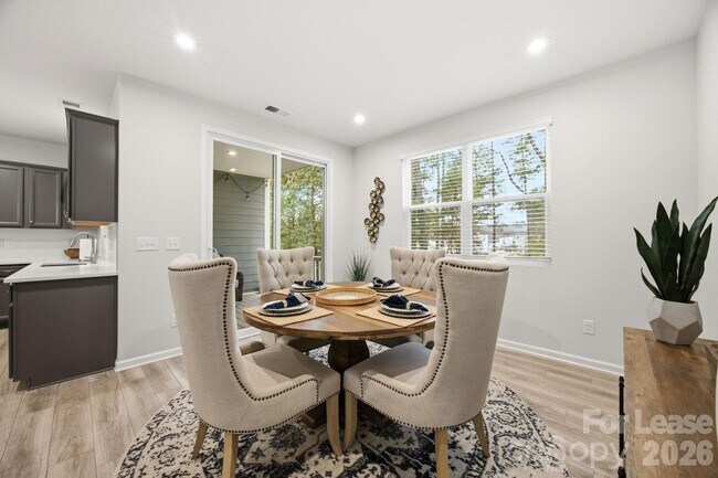 Building Photo - 169 Marron Dr