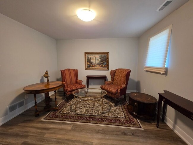 Building Photo - 3604 Trumbull