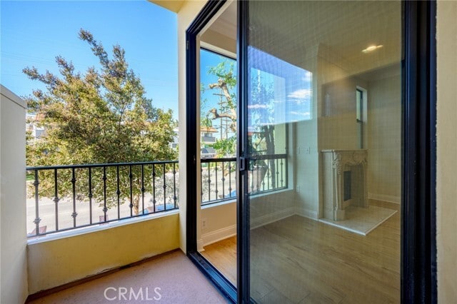 Building Photo - 6938 Laurel Canyon Blvd