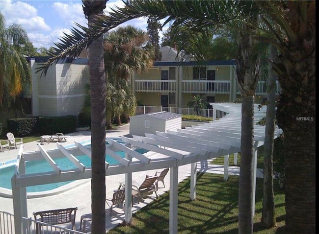 Building Photo - 1301 S Howard Ave