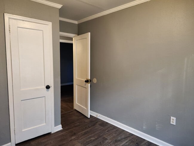 Building Photo - 1808 Corbitt St