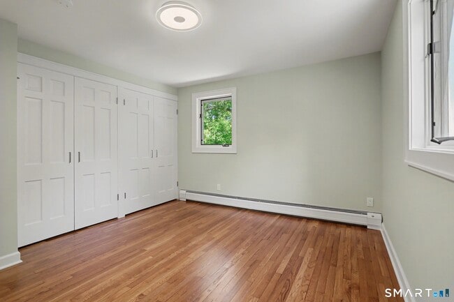 Building Photo - 145 Casmir Dr